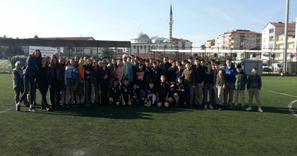 Bafra Tso Ortaokulu Çarşamba Dumlupınar’ı 2 Golle Geçti