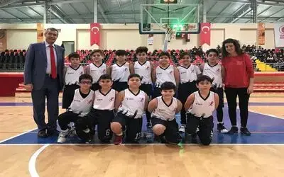 Özel Bafra Gençlerin Koleji Potanın Şampiyonu Oldu