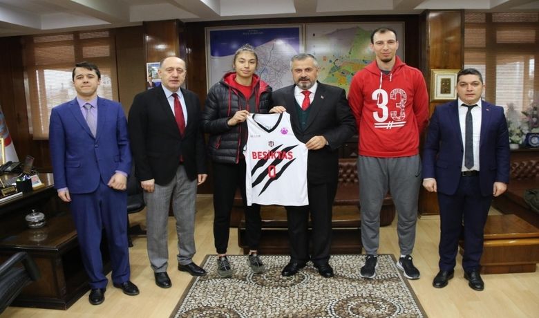Bafra Belediyesi Gsk'dan, Bjk'ya - Bafra Belediyesi Gençlik Spor Kulübünün (GSK) ilçedeki yetenekli gençlere yönelik çalışmaları kısa sürede meyvelerini vermeye başladı.