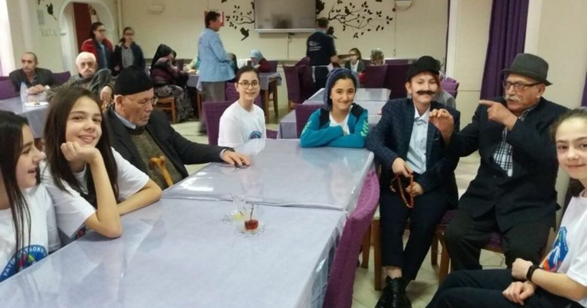 Bafra Fatih Ortaokulu Huzurevinde