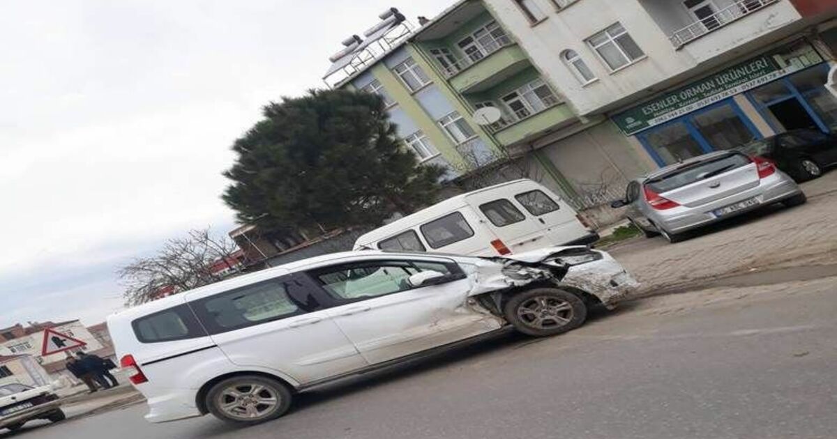Samsun Sinop Karayolunda Trafik Kazası: 1 Yaralı