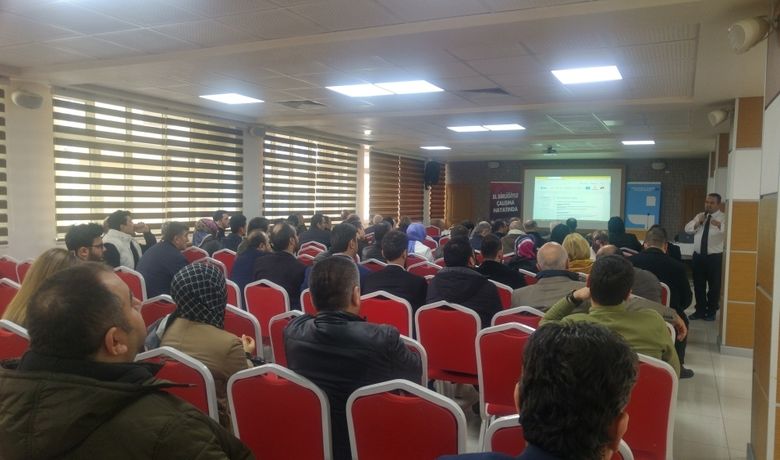 İstihdam Seferberliği 2019Teşvik Paketleri Anlatıldı - Samsun’un Bafra ilçesinde işverenlere ve mali müşavirlere yönelik, “İstihdam Seferberliği 2019” kapsamında istihdama yönelik teşvikler hakkında bilgilendirme semineri gerçekleştirildi.