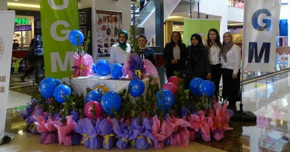 Kadınlar Günü'nde Fidanlar Orman İşletmeden