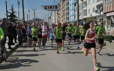 Bafra’da Gaffar Okkan Ve Uğur Mumcu Adına Atletizm Yarışması Düzenlendi