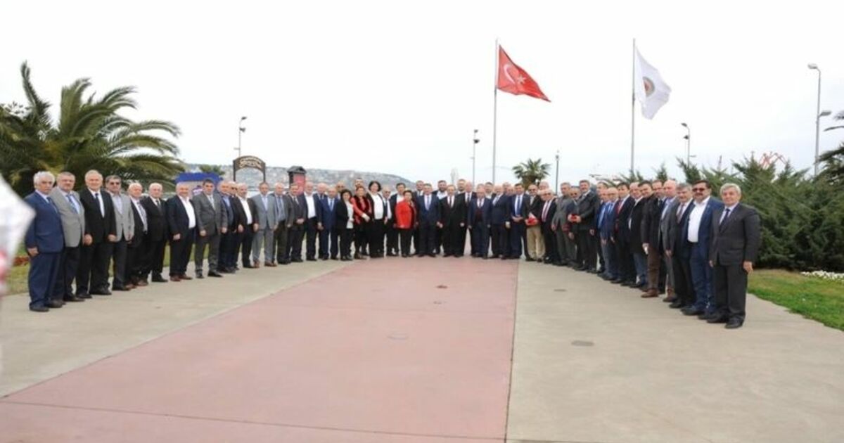 Zihni Şahin'den Büyükşehir Meclisine Veda