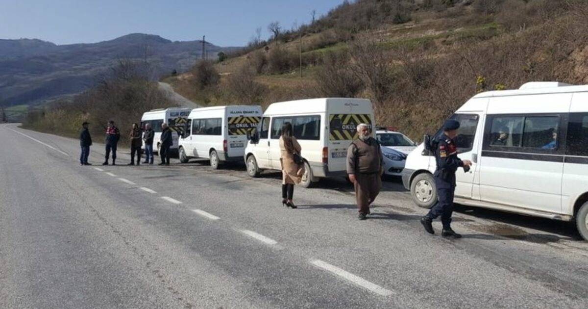 Bafra'da Okul Servis Araçlarında Yolcu Denetimi