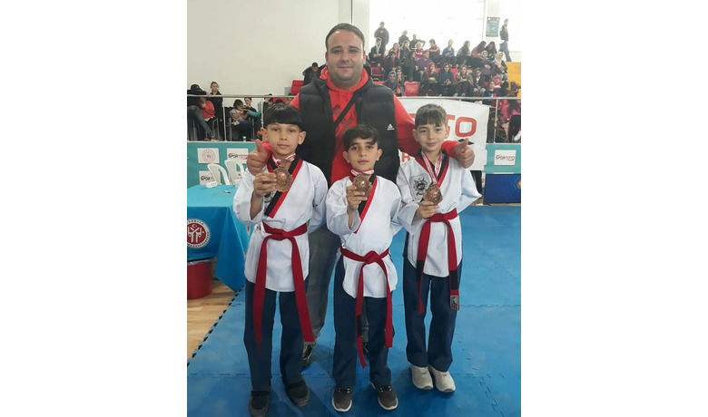 Bafra Minik Erkekler TaekwondoTakımı Türkiye 3. Sü  - Bafralı sporcular Poomsae Türkiye Şampiyonası Minik Erkeklerde Türkiye 3.sü oldu