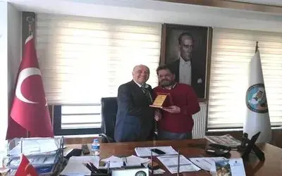 Bafra Musıki Cemiyeti Tsm Koro Şefi Demir'dengenççakır' A Plaket