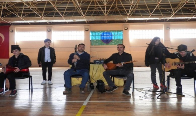 Kızılırmak Anadolu Lisesinde 18 Mart Programı 