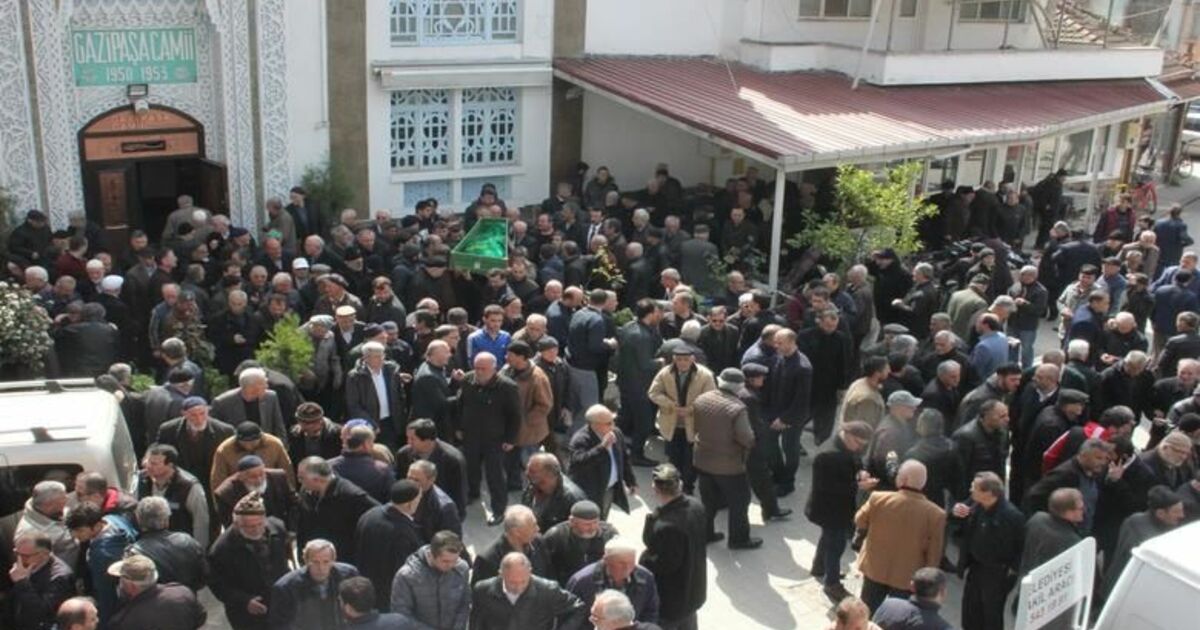 Organları 3 Hastaya Umut Olan İslam Demir Son Yolculuğa Uğurlandı