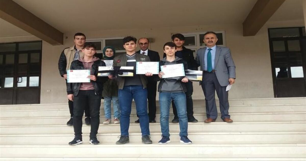 Bafra Şehit Erkut Yılmaz Mtal'den Türkiye İnternet Klavye Yarışmasında Büyük Başarı