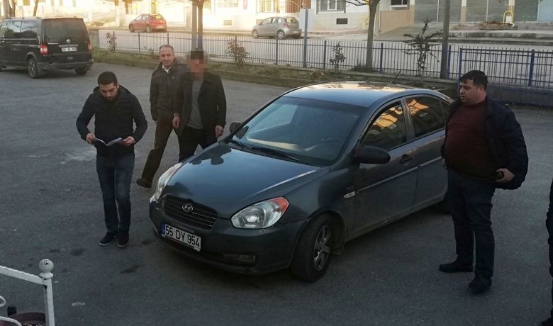 Samsun'da Traktör Hırsızlığına1 Tutuklama, 1 Gözaltı - Samsun’un Bafra ilçesinde galeriden traktör hırsızlığı olayıyla ilgili 1 kişi tutuklandı, 1 kişinin de emniyetteki gözaltı işlemleri devam ediyor.