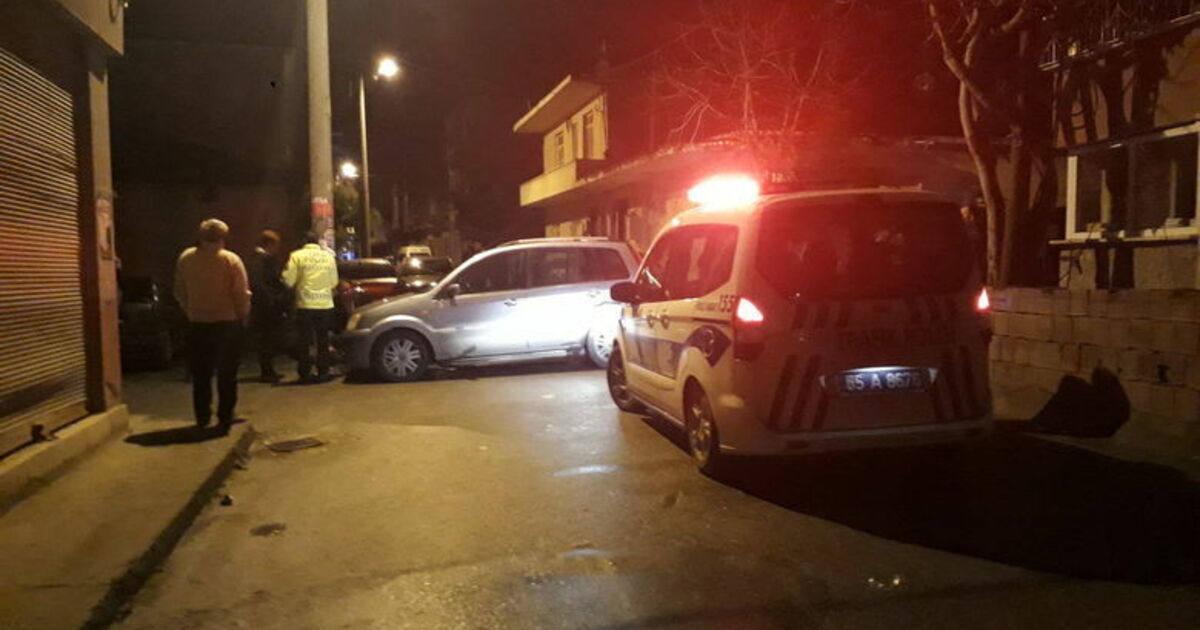 Bafra'da 2 Otomobil Çarpıştı: 1 Yaralı