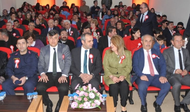 Bafra’da "55. Kütüphaneler Haftası” Kutlandı - Samsun'un Bafra ilçesinde "55. Kütüphaneler Haftası" dolayısıyla Hasan Çakın İlçe Halk Kütüphanesinde etkinlik düzenlendi.