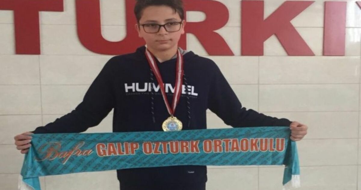 Seyit Erdal Maviş Yüzme Samsun İl Birincisi