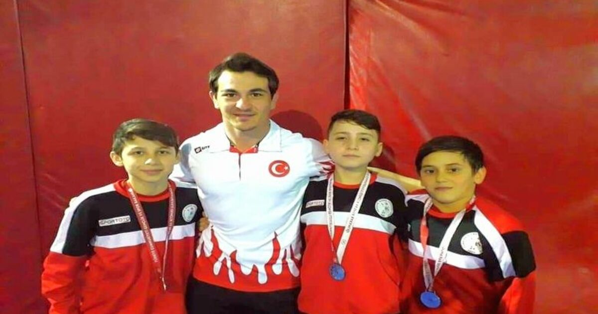 Bafra Açı Okulları Güreş’te Madalyaları Topladı