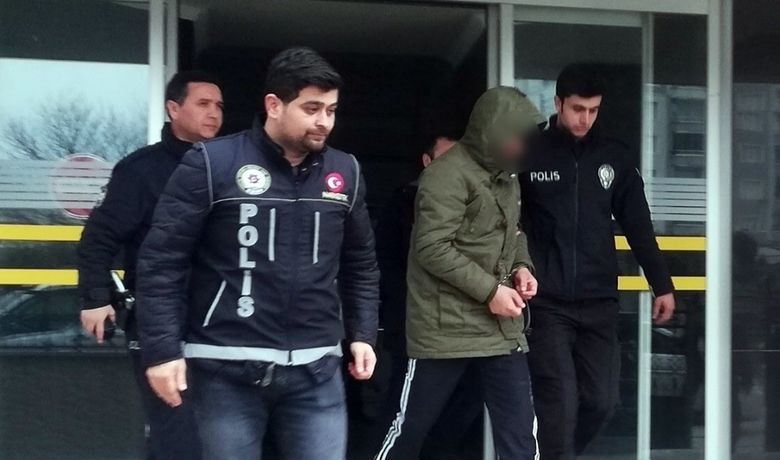Uyuşturucu Operasyonuna 5 Tutuklama - Samsun'un Bafra ilçesinde düzenlenen uyuşturucu operasyonunda gözaltına alınarak adliyeye sevk edilen 8 kişiden 5’i tutuklandı.