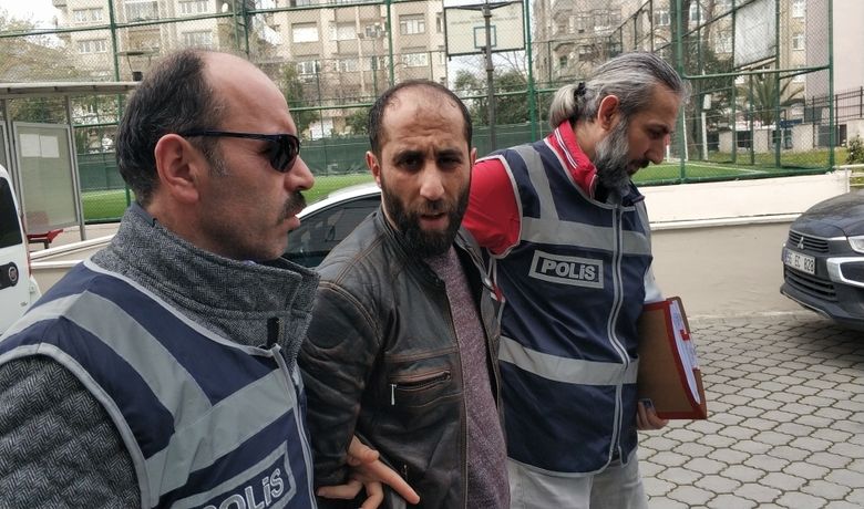 Muhtarlık Seçimi TartışmasındaDehşet Saçan Marketçi Tutuklandı - Samsun'da muhtarlık seçimi tartışmasında bir markette tabanca ve tüfekle ateş açarak 1'i ağır 2 kişiyi yaralayan market sahibi mahkemece tutuklandı.