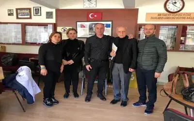 Türk Eğitim Sen’li Öğretmenler, Öğretmene Şiddete Dikkat Çekmek İçin Siyah Giydi