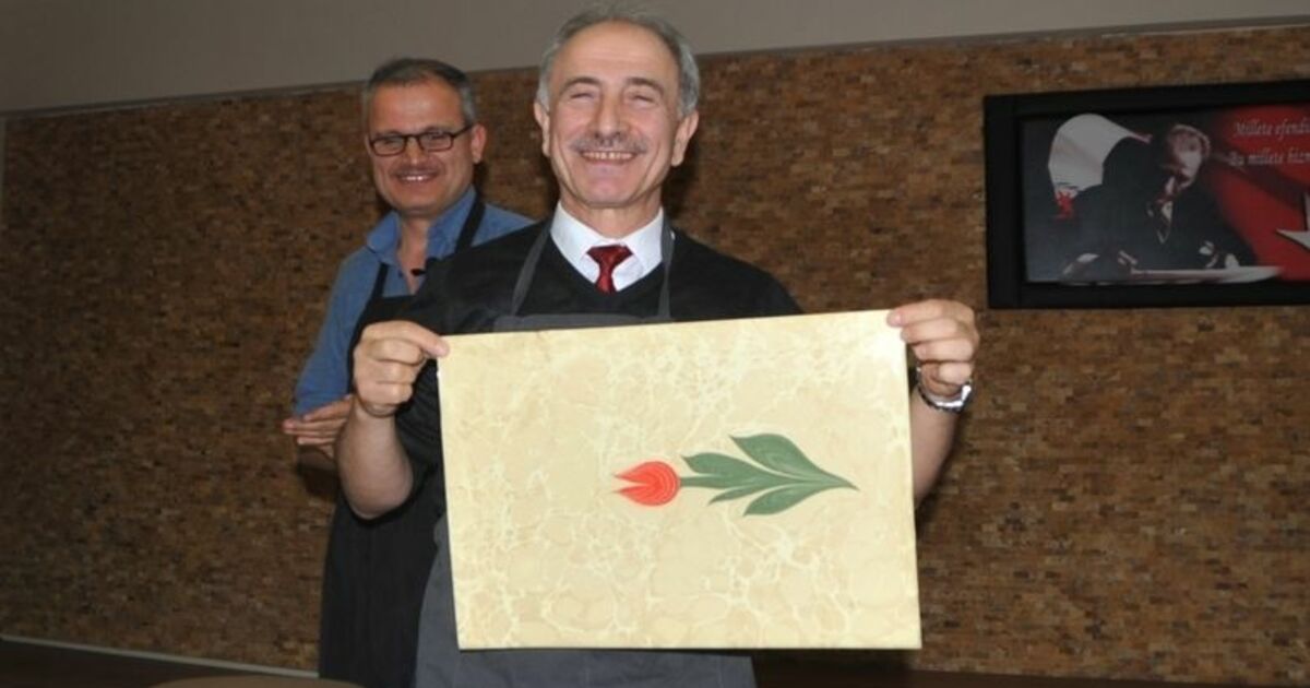 Bafra'da “turizm Haftası” Etkinliği Dekan Ebru Yaptı Ve Ebru Sergisi Açıldı