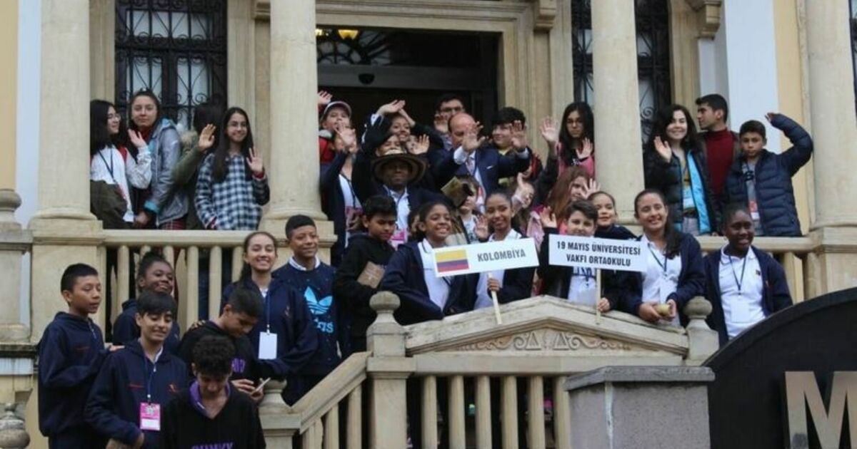 Kolombiyalı Öğrencilere Bafra'da Sevgi Seli