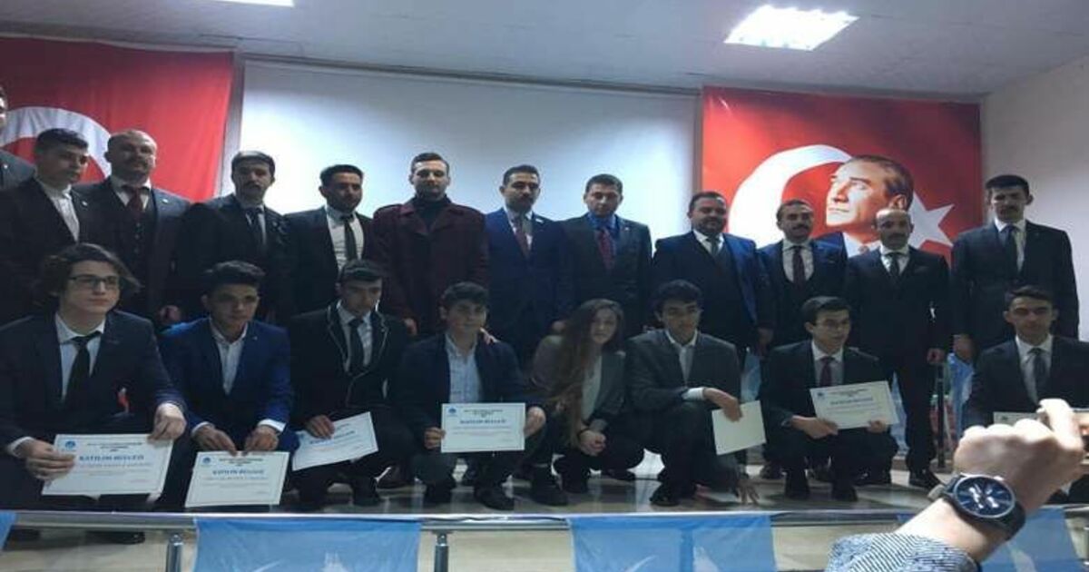 Bafra Ülkü Ocakları Bilgi Yarışmasında Bölge Birincisi Oldu