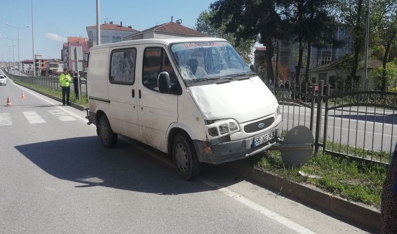 Minibüs Bisiklete Çarptı: 1 Yaralı - Samsun’un Bafra İlçesinde meydana gelen trafik kazasında minibüsün çarptığı bisiklet sürücüsü yaralandı.