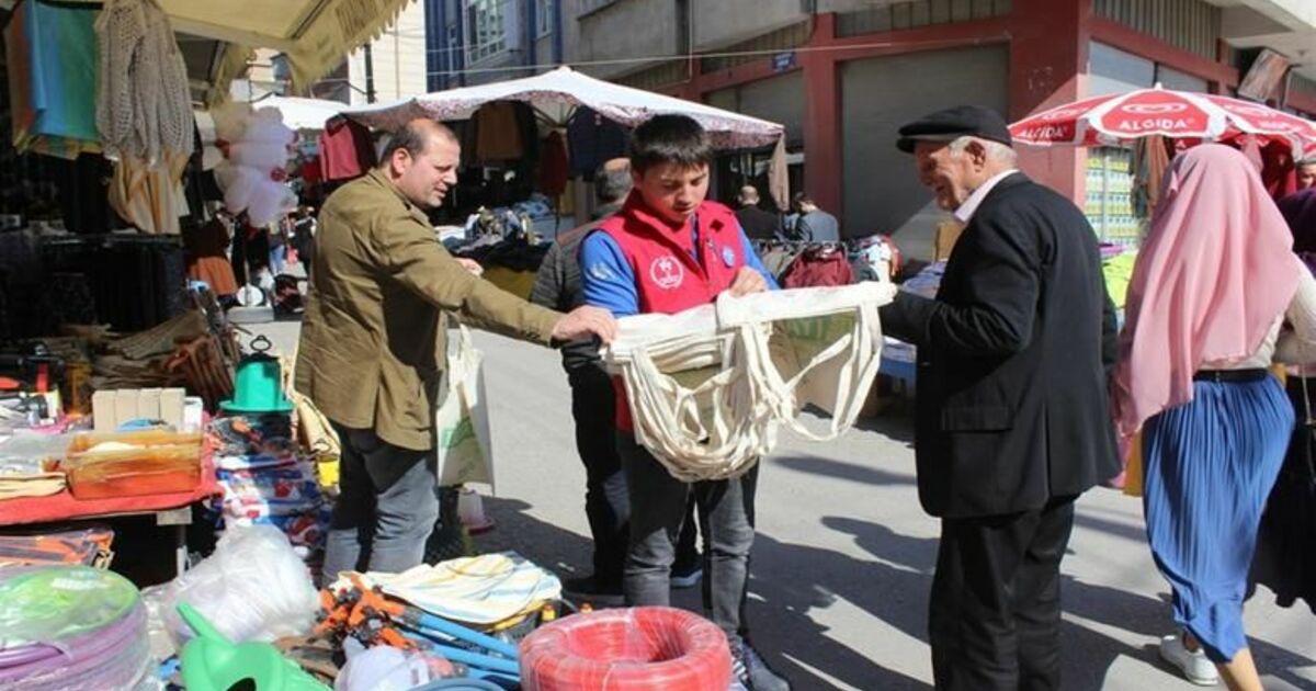 Bafra Gençlik Merkezinden Bez Torba Farkındalığı