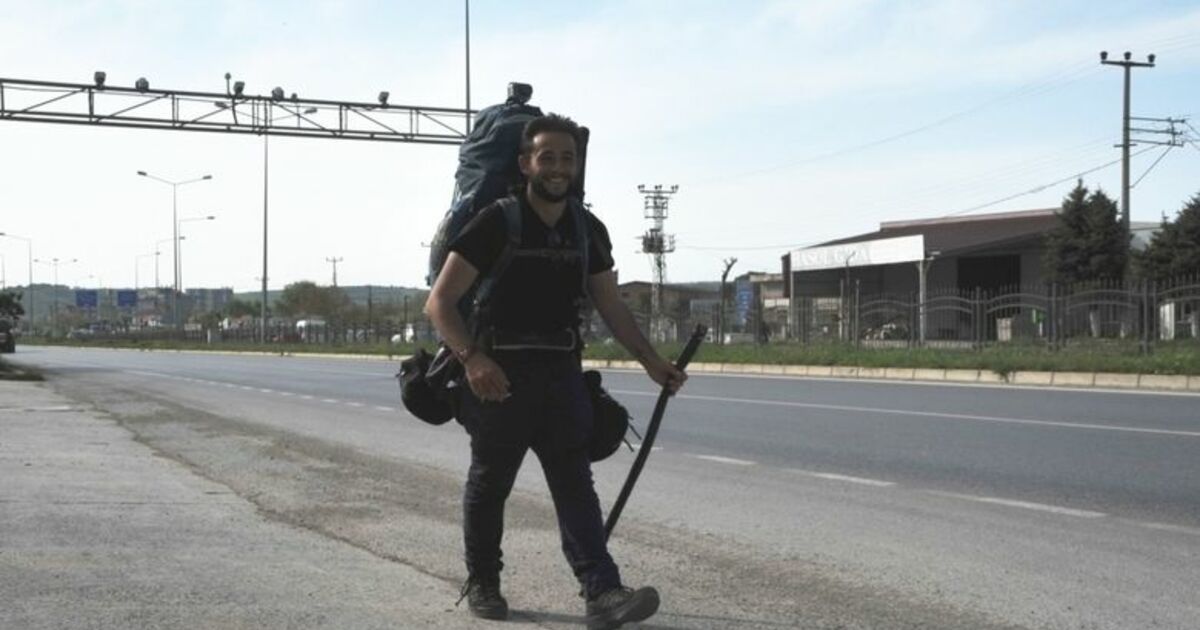 İtalyan Antropolog Yürüyerek Çin'e Gidiyor Antropolog Daniele Ventola: "İslamofobi, Hakkında Yazdığım Son Yazılardan Biri. Türkiye’de Tanıştığım Müslümanlar Kibar Ve Misafirperver Ve Harika İnsanlar"