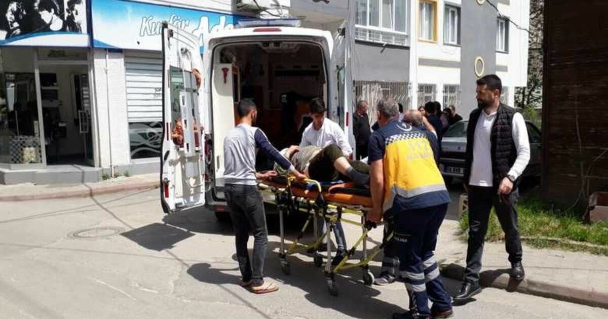 Bafra'da Yüksekten Düşen Yaşlı Adam Yaralandı