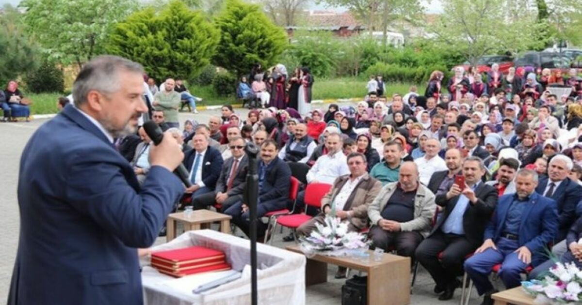Bafra Kız Anadolu İmam Hatip Lisesinde Mezuniyet Töreni