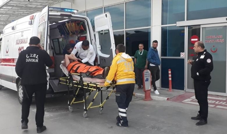 Yan Baktın Tartışmasında Bir Kişi Silahla Vuruldu - Samsun’un Bafra ilçesinde iki komşu arasında yan bakma yüzünden çıkan tartışmada bir kişi silahla vuruldu.