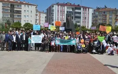 Bafra’da “hayatı Paylaşmak İçin Aramızda Engel Yok” Yürüyüşü