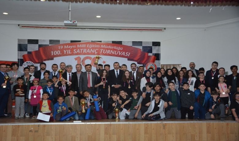 Satranç Turnuvası Ödülleri Sahiplerini Buldu - 19 Mayıs Atatürk'ü Anma, Gençlik ve Spor Bayramı dolayısıyla 19 Mayıs İlçe Milli Eğitim Müdürlüğü tarafından düzenlenen "100. Yıl Satranç Turnuvası" ödülleri sahiplerini buldu.