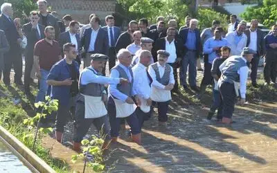 Çizmeleri Giyen Protokol Çeltik Ekti Geleneksel 5. Çeltik Ekimi Festivali