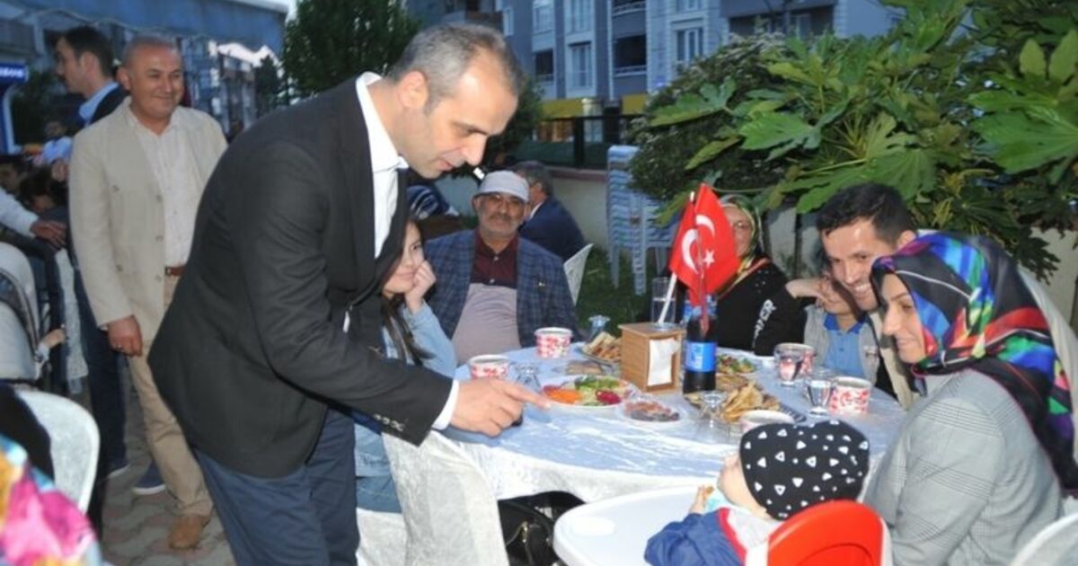 Protokol İftarda Şehit Aileleri Ve Gazilerle Bir Araya Geldi