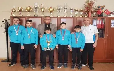 Bafra Atatürk Ortaokulu Badminton’da Türkiye Üçüncüsü 