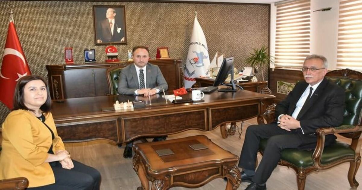 Mehtap Öğretmenin Öykülerde Fen Kitabına Bakan Selçuk'tan Kutlama Mektubu