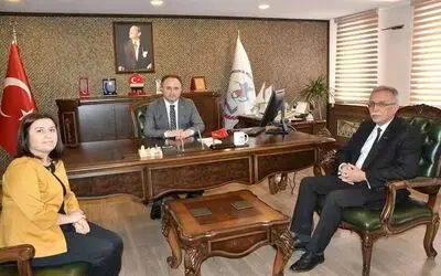 Mehtap Öğretmenin Öykülerde Fen Kitabına Bakan Selçuk'tan Kutlama Mektubu