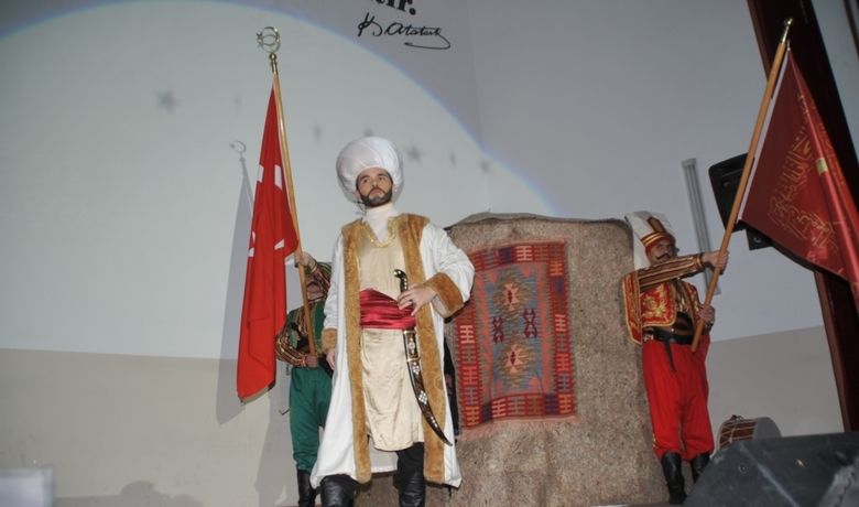 Bafra'da 'Fetih' Kutlaması İstanbul’unFethi Düzenlenen Programla Kutlandı - Samsun Bafra Altınkaya Anadolu Lisesi tarafından İstanbul’un Fethi'nin 566. yılı düzenlenen programla kutlandı.