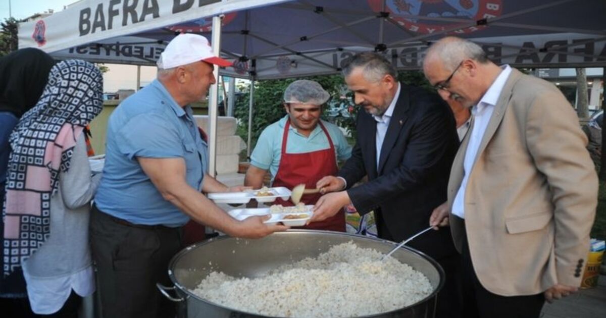 Bafra’da Kadir Gecesi Coşkusu