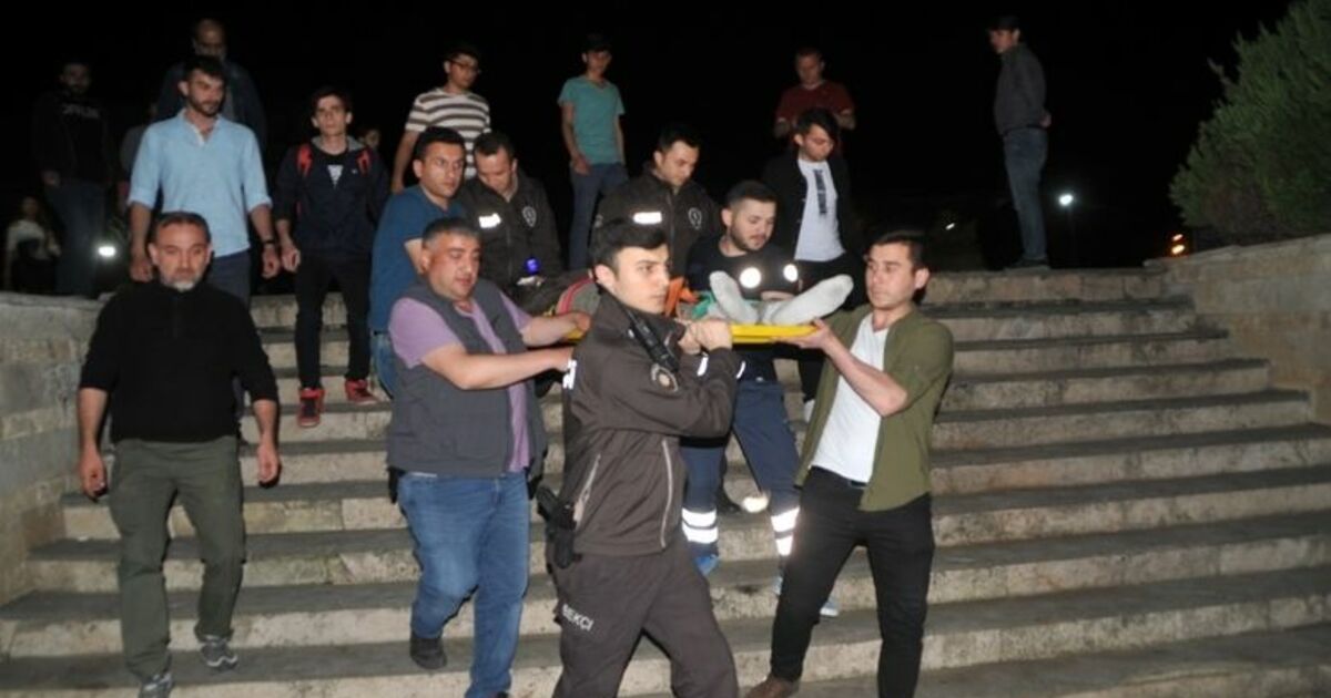 Patenci Genç Düşerek Yaralandı
