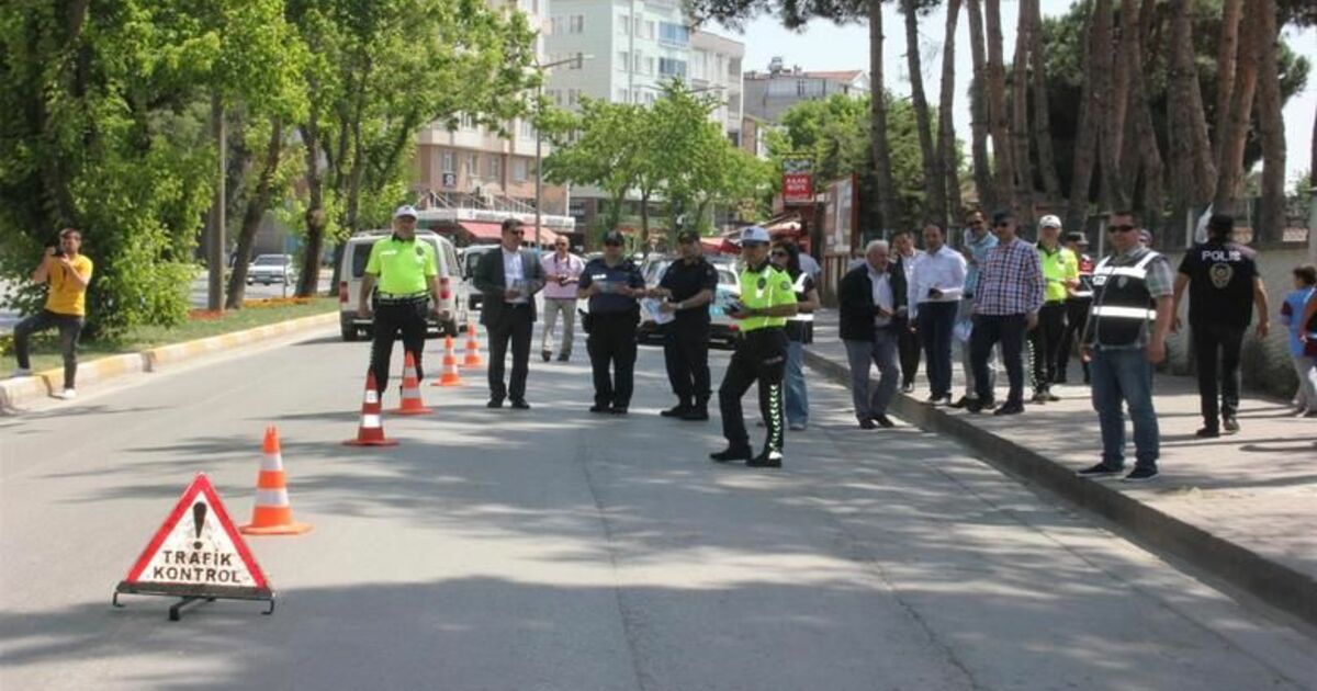 Bafra’da Polis Ve Jandarmadan Trafik Karnem Etkinliği