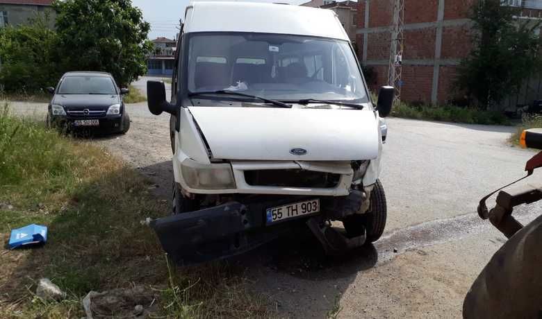 Sanayi Kavşağında Trafik Kazası: 1 Yaralı - Samsun'un Bafra ilçesinde meydana gelen Trafik Kazasında 1
kişi yaralandı.