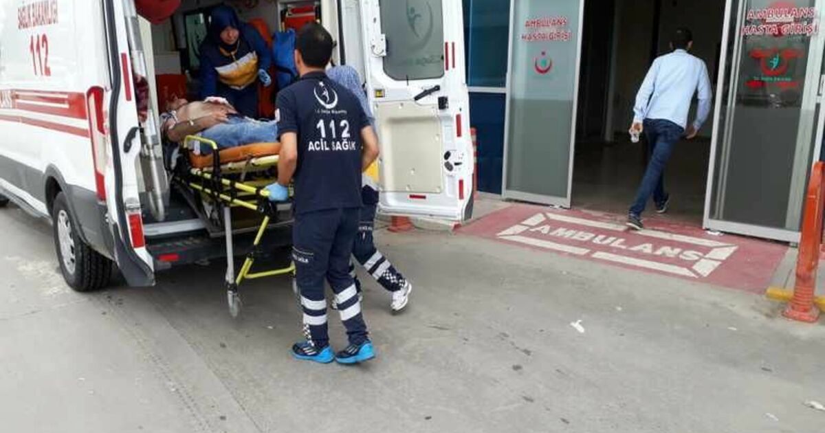 Meydanda Yaralanan Şahıs Trafik Büroya Sığındı