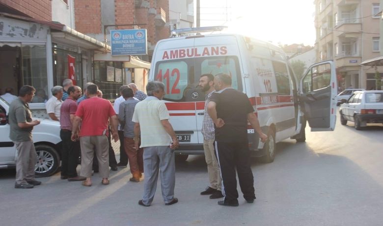 Kız Kardeşine Sarkıntılık Yaptığınıİddia Ettiği Şahsı Bıçakla Yaraladı - Samsun’da bir kişi, kız kardeşine sarkıntılık yaptığını iddia ettiği bir şahsı önce darp etti, sonra bıçakla yaraladı.