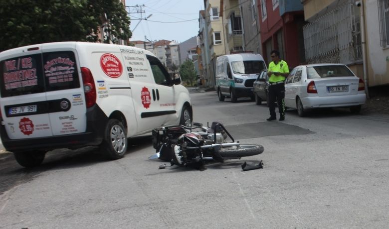 Ticari Araçla Motosiklet Çarpıştı:1 Yaralı - Samsun’un Bafra ilçesinde hafif ticari araçla motosikletin çarpışması sonucu 1 kişi yaralandı.
