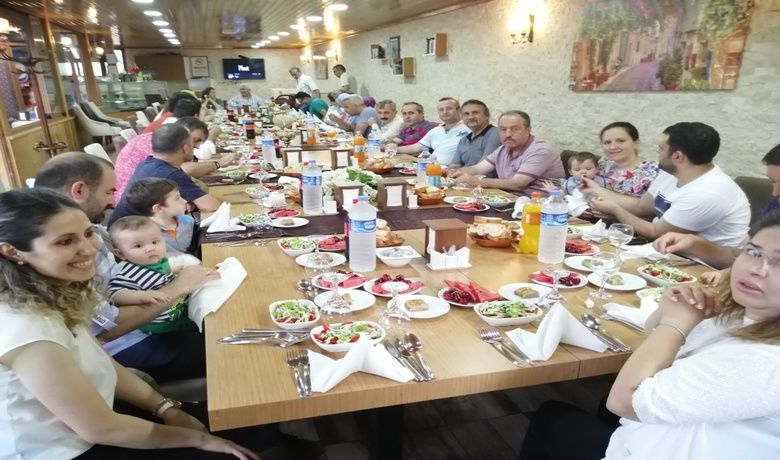 Bafra Atatürk Anadolu Lisesinden Tayin Olan Öğretmenler İçin Veda Yemeği
