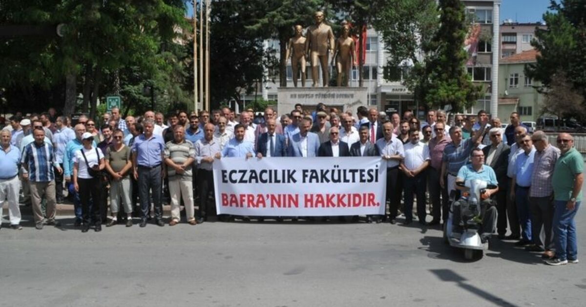 Bafralılar Eczacılık Fakültesi İçin Basın Açıklaması Yaptı