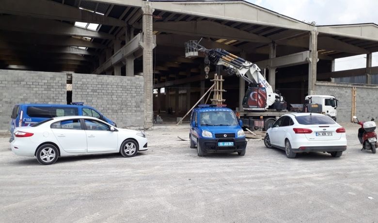 Çatıdan Düşen İşçi Hayatını Kaybetti - Samsun’un Bafra ilçesinde çatıdan işçi hayatını kaybetti.